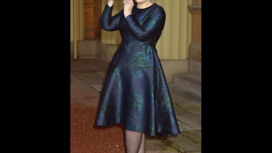 Adele es honrada por la realeza británica