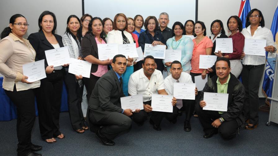 Los maestros también investigan