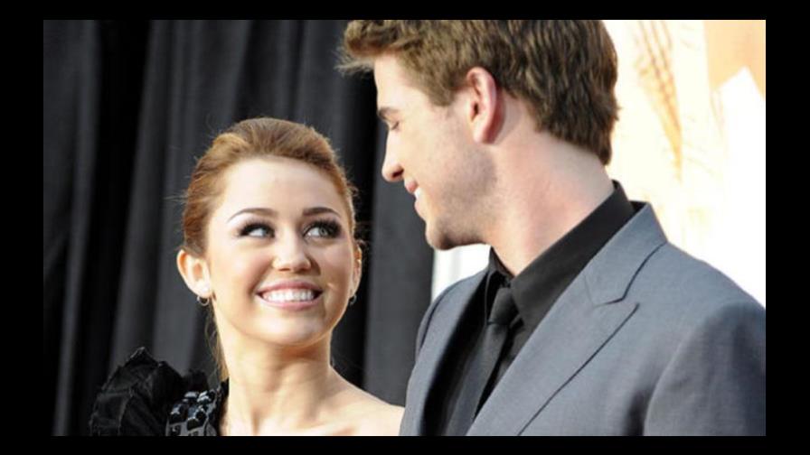 Miley Cyrus y Liam Hemsworth disfrutan de las playas de Costa Rica