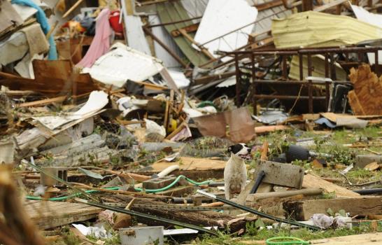 Sube a 51 la cifra oficial de muertos por tornado en Oklahoma