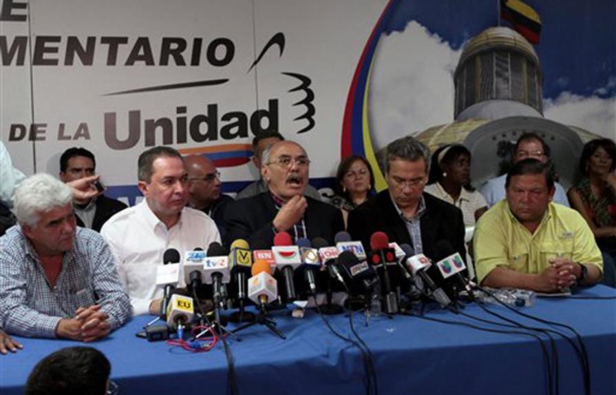 Denuncian supuesta injerencia cubana en Venezuela