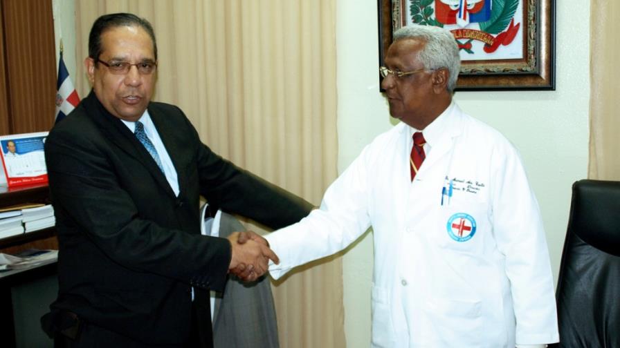 Presentan la propuesta para mejorar el hospital Dario Contreras