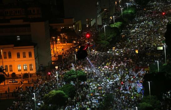 El partido de Rousseff y Lula convoca a su militancia a apoyar las protestas