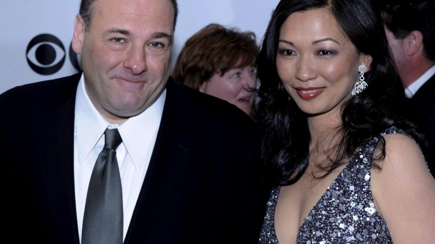 Gandolfini comió y bebió con exceso antes de morir, según The New York Post Gandolfini comió y bebió con exceso antes de morir, según The New York Post