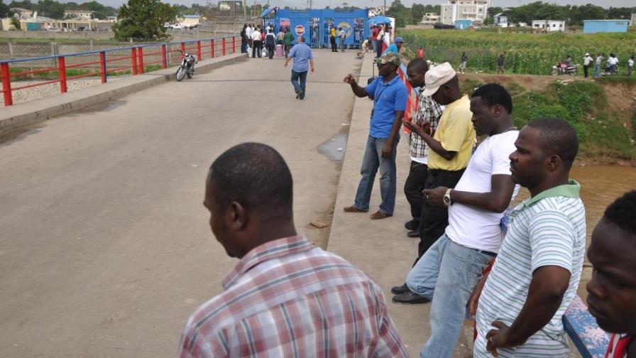 Gobierno dominicano niega represalia contra haitianos por veda a pollos y huevos Gobierno dominicano niega represalia contra haitianos por veda a pollos y huevos