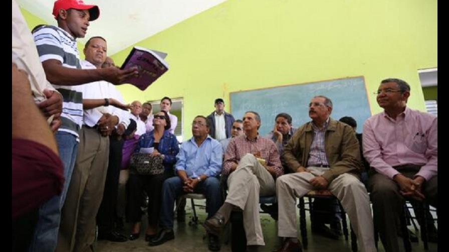 Danilo otorga financiamiento a bajas tasas a productores de Valverde y Montecristi Danilo otorga financiamiento a bajas tasas a productores de Valverde y Montecristi