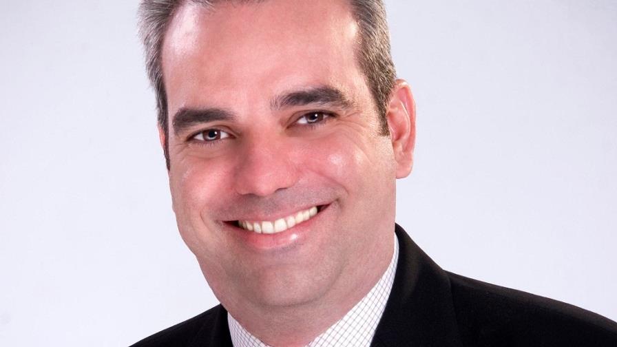 Luís Abinader pide al PLD a definir un plazo para aprobar Ley de Partidos