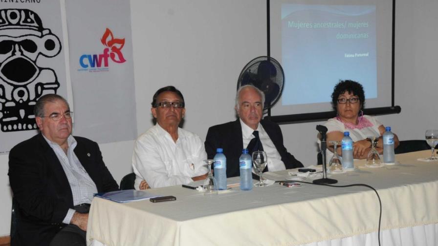 Realizan un coloquio sobre la mujer taína y la mujer dominicana