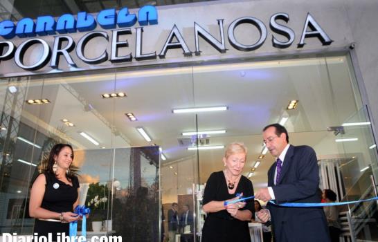 Carabela Porcelanosa inaugura una sucursal en Santiago