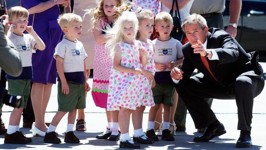 Septillizos cumplen 16 años, llevan vida normal