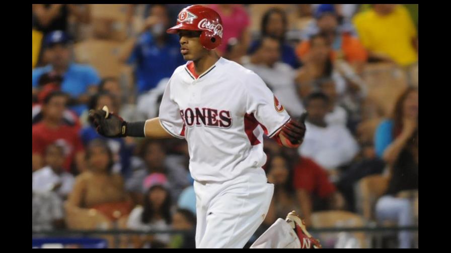 Erik González es ascendido al roster de 40 de Cleveland