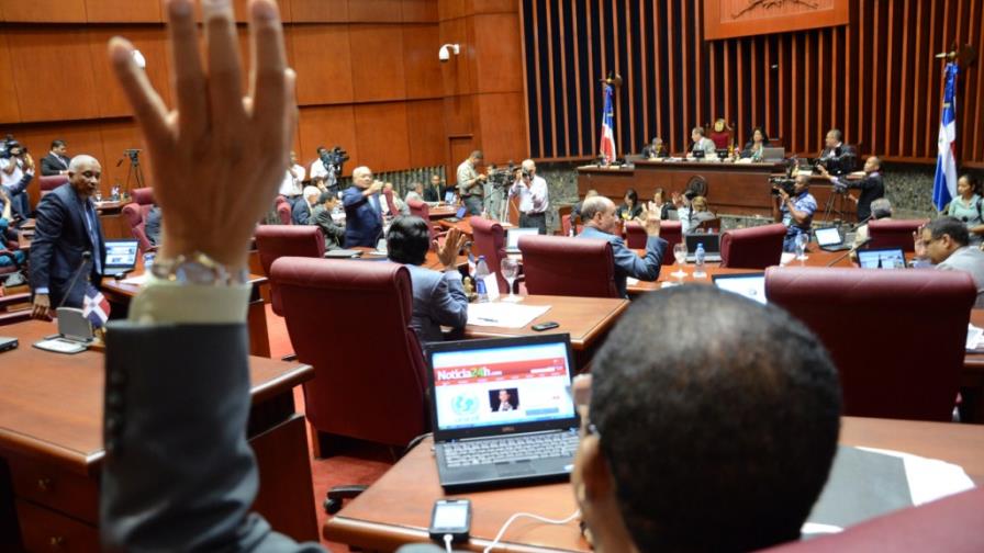 Senadores convierten en ley el voto preferencial