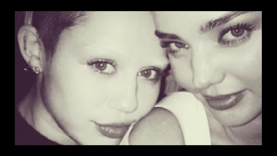 La nueva moda de Miley Cyrus: ¿No cejas?