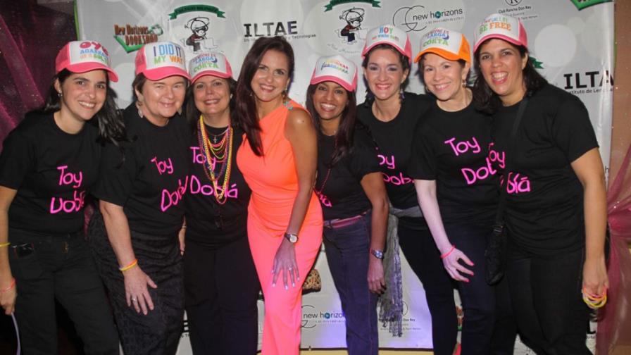 El Grupo Corporativo New Horizons festeja la Navidad