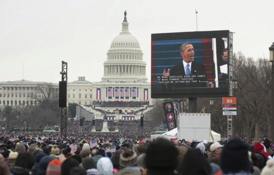 Obama comienza segundo mandato con discurso optimista y fiesta multitudinaria