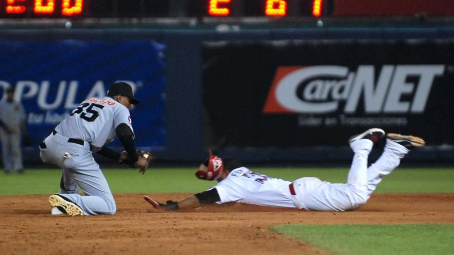 Leones vencen a las Águilas y las colocan contra la pared