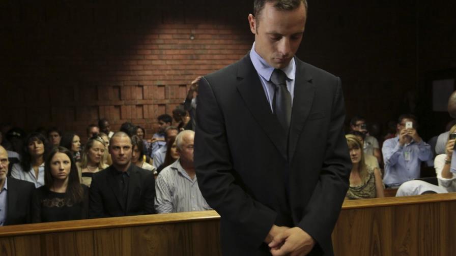 El juez concede a Pistorius la libertad bajo fianza