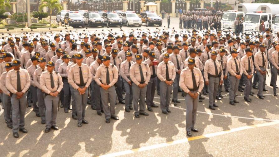 Policías van a 5 provincias; muchos están disgustados