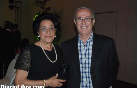 Diario Libre entrega el premio Hombre y Mujer del Año 2012 a Félix Sánchez y Altagracia Paulino
