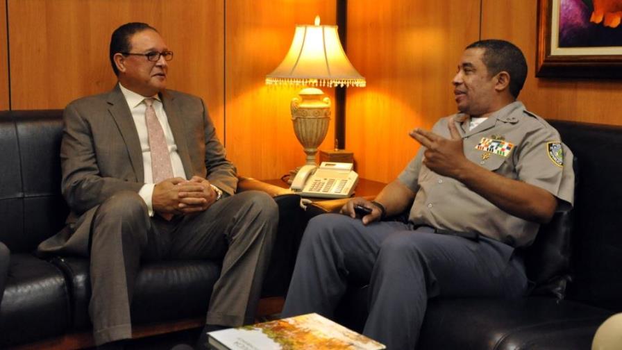 Policía apresará personas que hagan uso irracional del agua