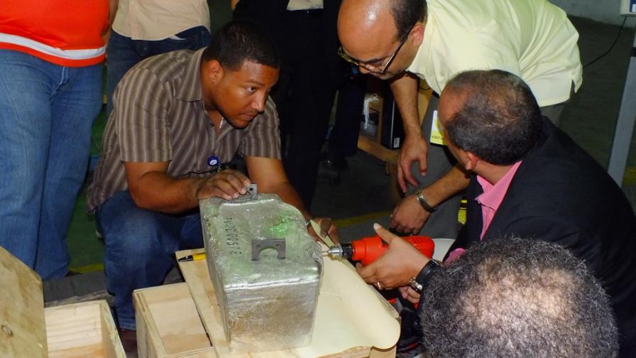 Aduanas verifica nuevo cargamento de doré de la Barrick Gold Aduanas verifica nuevo cargamento de doré de la Barrick Gold