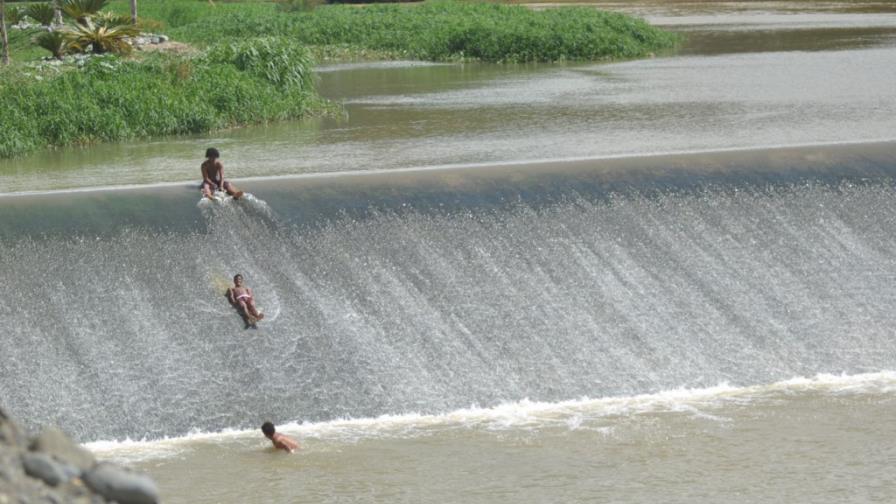 Un baño en agua contaminada