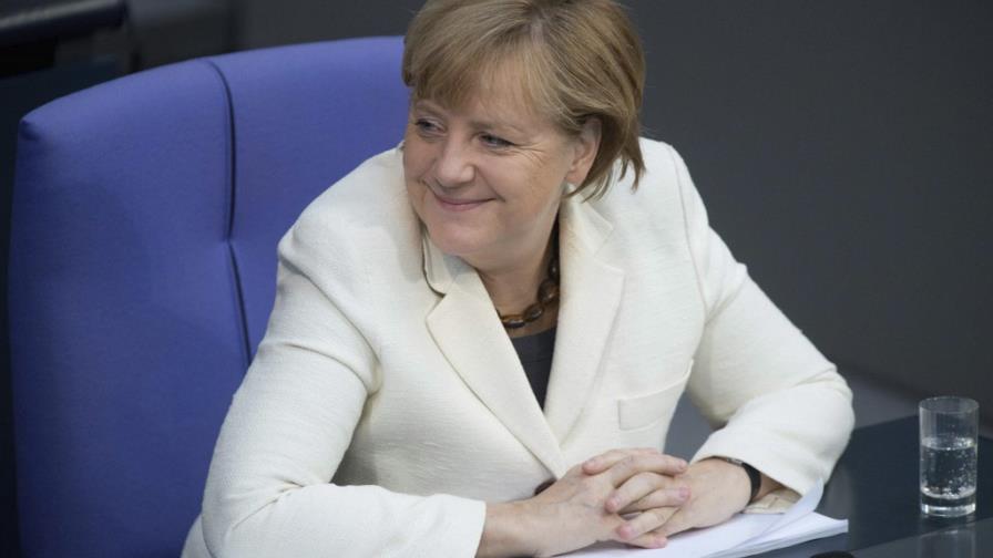 Merkel: Europa tendrá por fin el intercambio automático de información bancaria