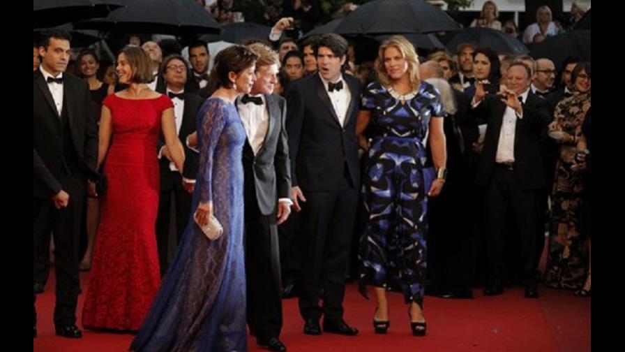 Robert Redford es un náufrago en Cannes