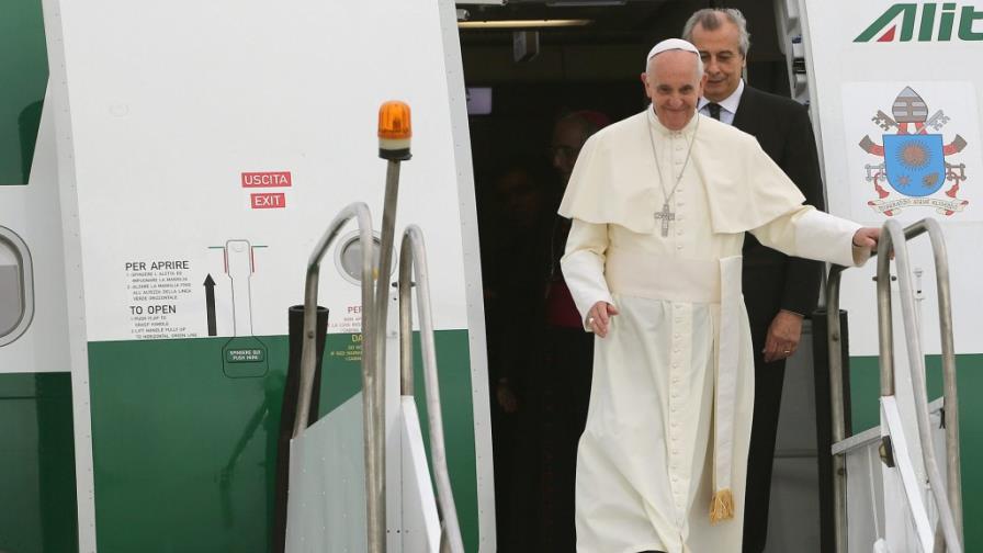Policía detona bomba casera en baño de santuario que visitará el papa Policía detona bomba casera en baño de santuario que visitará el papa