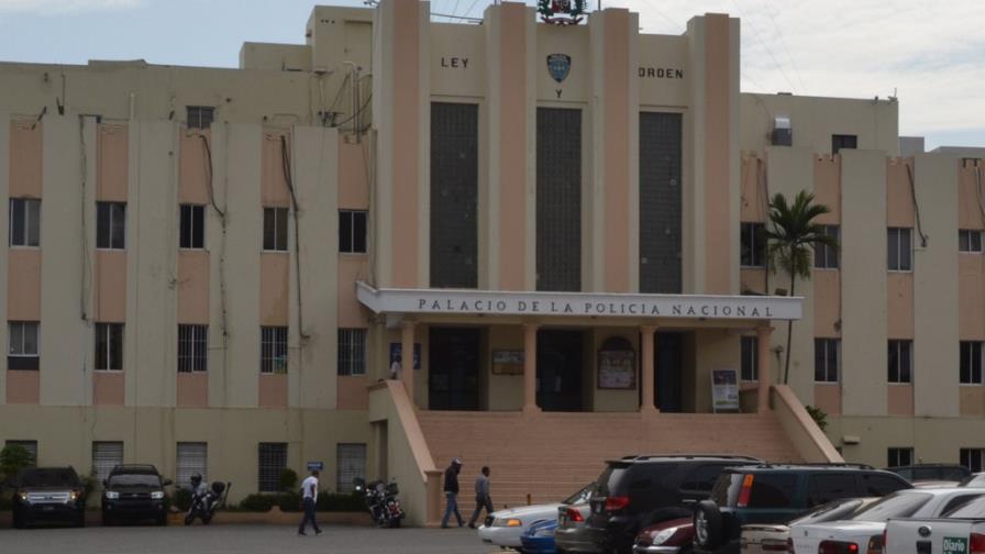 La Policía Nacional detiene a 24 agentes de Higüey por narcos