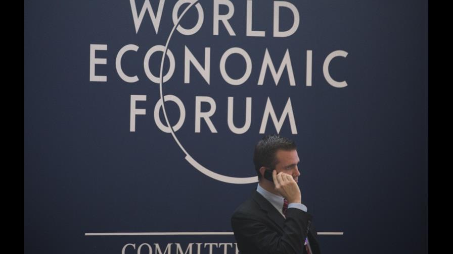 Directivos llegan a Davos con pesimismo sobre 2013