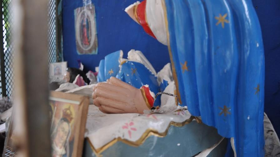 Pistoleros destruyen a tiros santuario de la Virgen de la Altagracia en La Vega