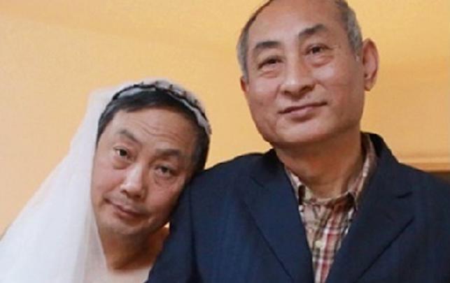El anuncio de boda de dos ancianos gais en la red desata la polémica en China