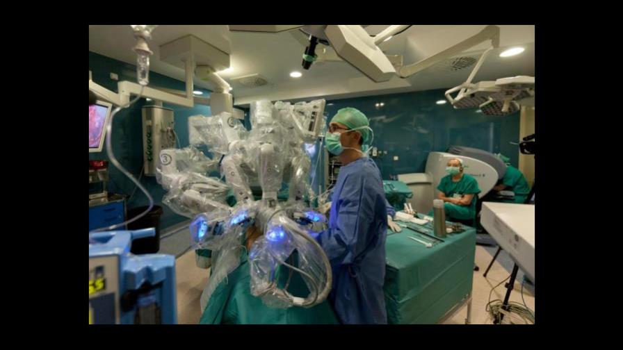 Colombia realiza la primera cirugía robótica en un niño de Latinoamérica