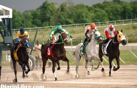 Sanz no ve razón para que el Hipódromo siga cerrado
