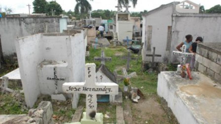 Foundation criticizes poor condition of cemeteries