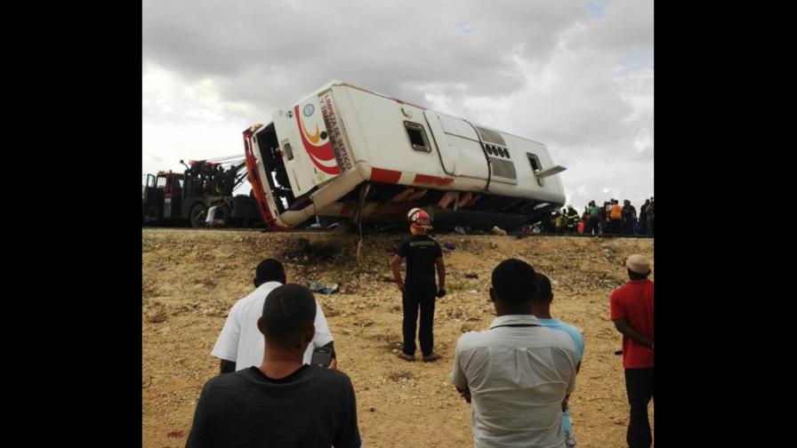 Al menos cinco muertos, más de veinte heridos en accidente Autovía del Coral