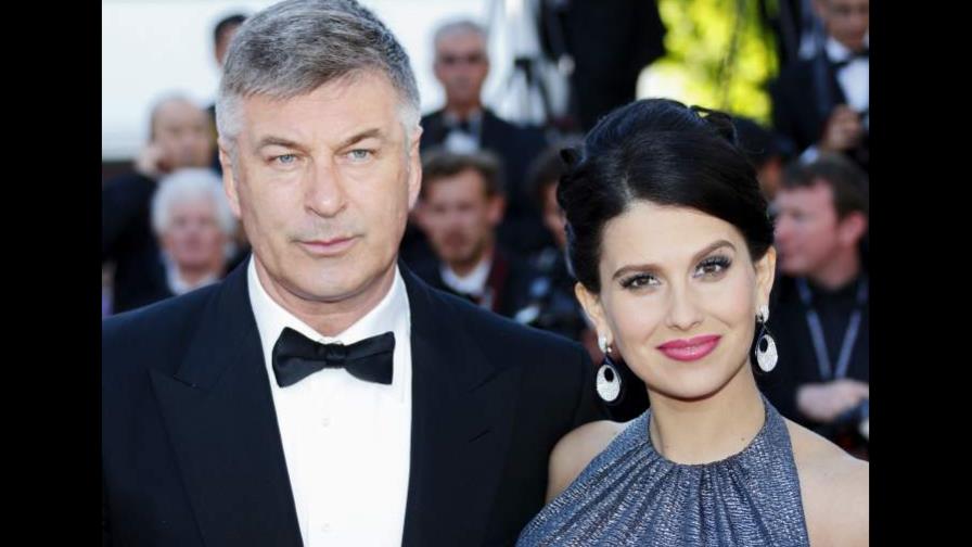 Hilaria Baldwin, esposa del actor Alec Baldwin, a punto de dar a luz