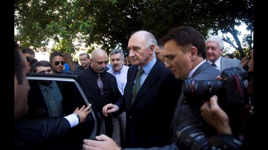 Absuelven a expresidente argentino De la Rúa