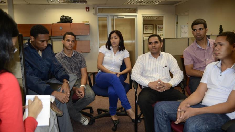Jóvenes quieren ser los primeros en honrar a Duarte la noche del 26