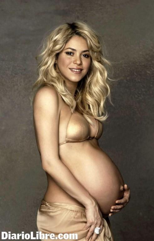 Shakira llora al lactar por primera vez a su hijo