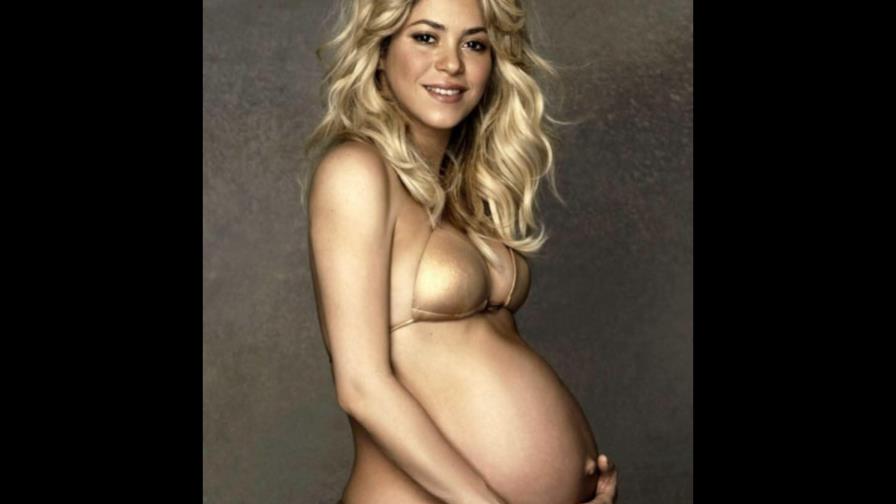 Shakira llora al lactar por primera vez a su hijo