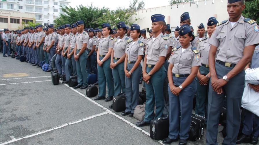 PE aumentaría los sueldos a policías y retira la reforma CN