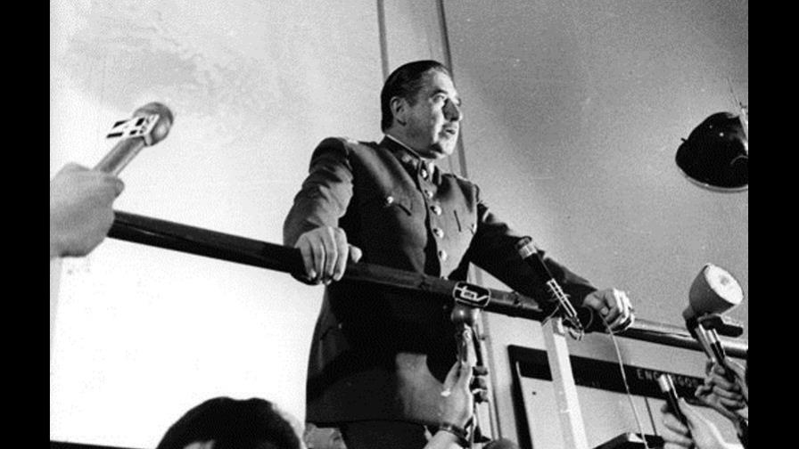 Pinochet planeaba mantenerse en el poder haciendo uso de la violencia, según EE.UU.