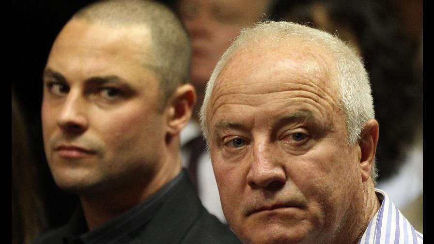Hermano de Pistorius enfrenta cargo de homicidio