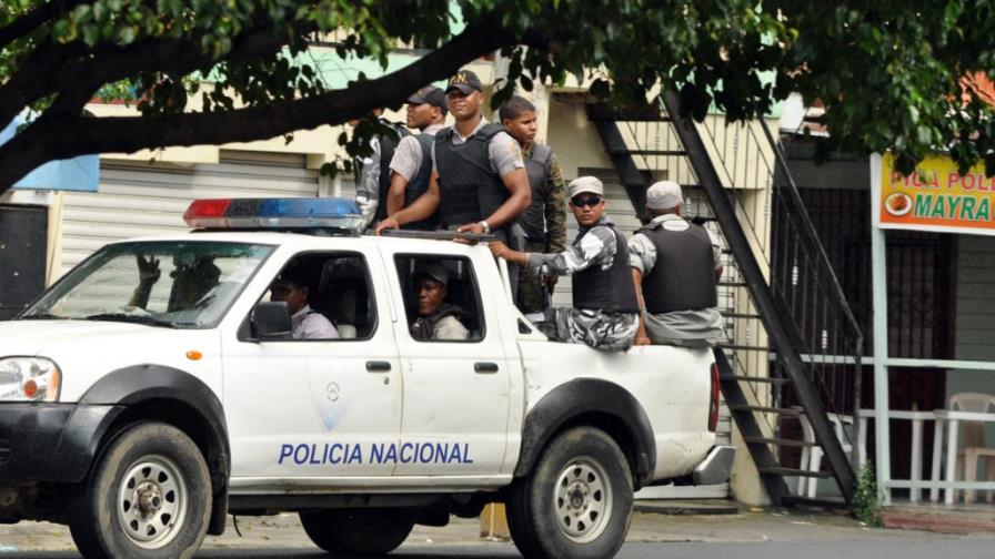Notifican 54 negocios en pueblos del Cibao