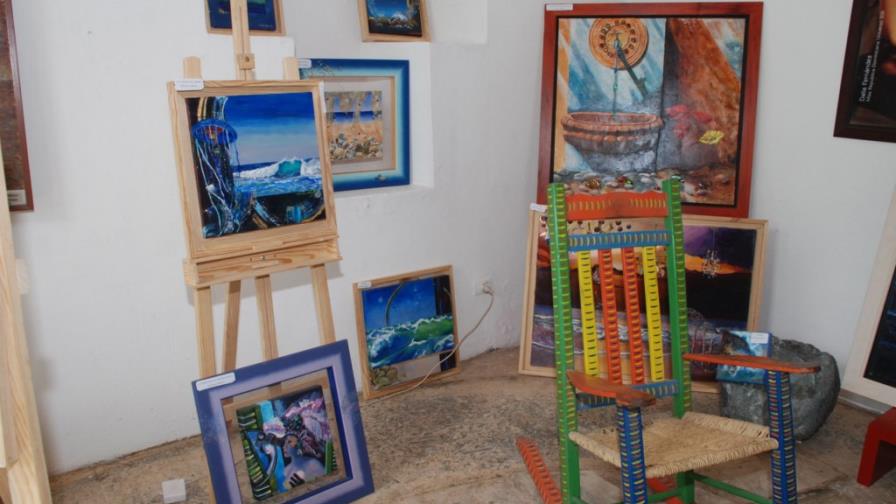 Obras artísticas para ayudar al Banco de Sillas de Ruedas Obras artísticas para ayudar al Banco de Sillas de Ruedas