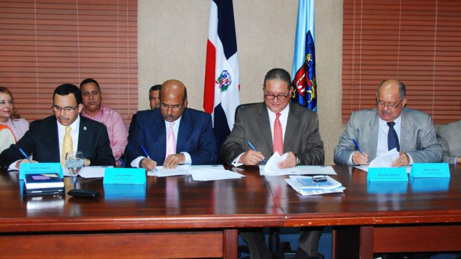 La Caasd y alcaldías coordinan trabajos La Caasd y alcaldías coordinan trabajos