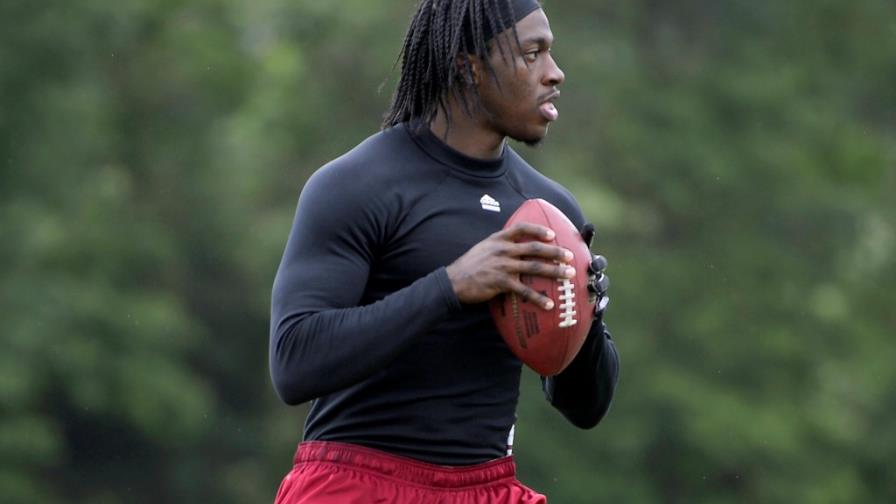 Robert Griffin aspira volver a inicio de temporada NFL