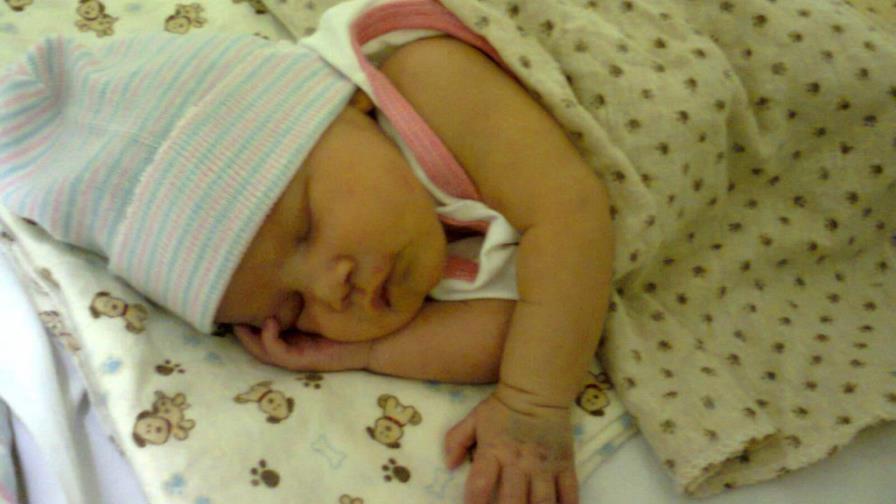 Piden ayuda operar bebé de tres meses Piden ayuda operar bebé de tres meses